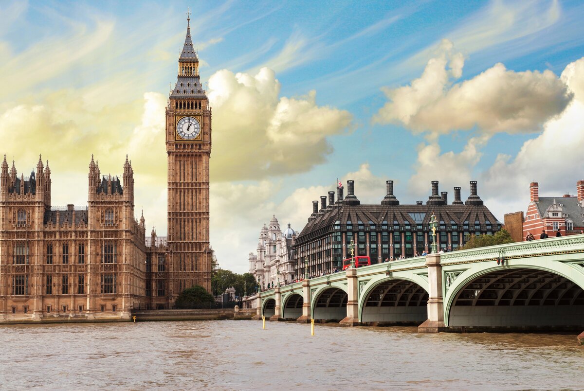 The Big Ben, the Houses of Parliament and Westminster Bridge testimonial