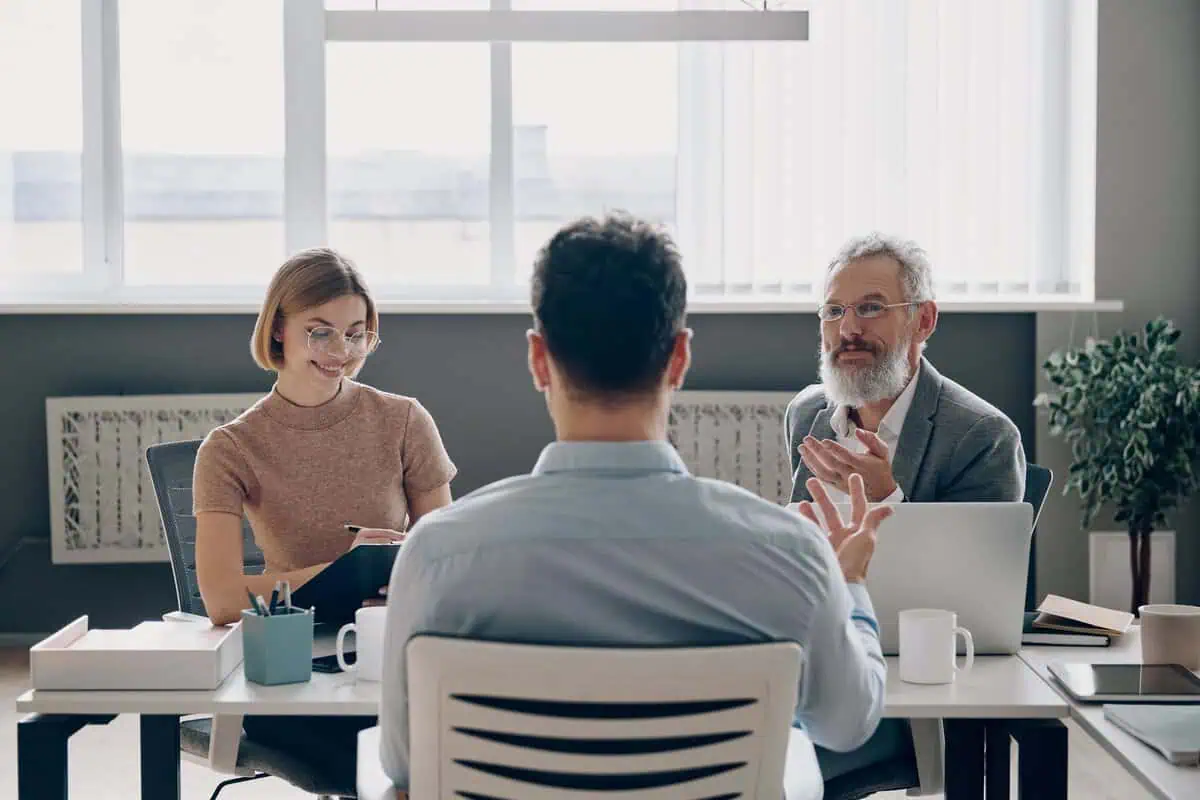 Benefits of working with sales executive recruitment agencies